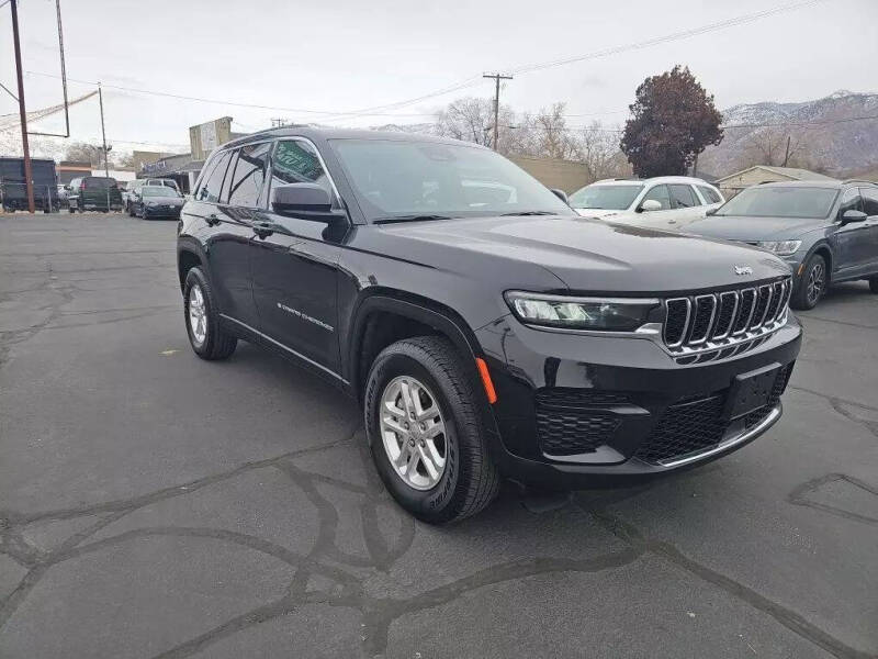 2023 Jeep Grand Cherokee Laredo