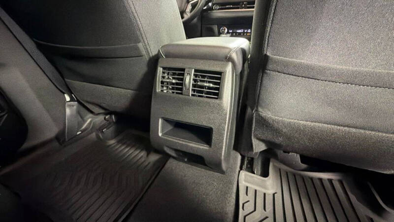 2025 Mitsubishi Outlander ES