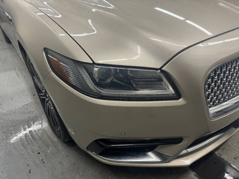 2017 Lincoln Continental Reserve