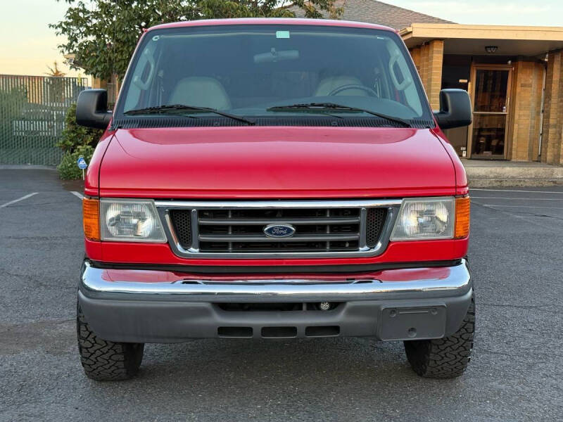 2006 Ford E-Series E-350 SD XLT