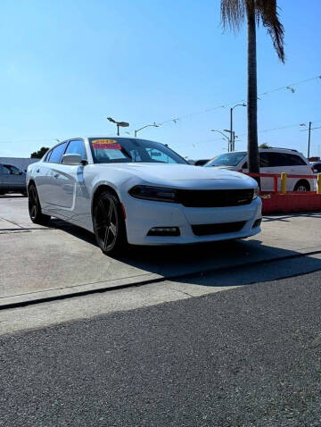 2015 Dodge Charger SXT