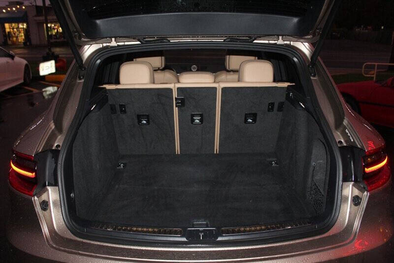 2017 Porsche Macan S