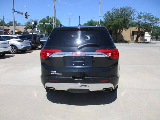 2019 GMC Acadia Denali