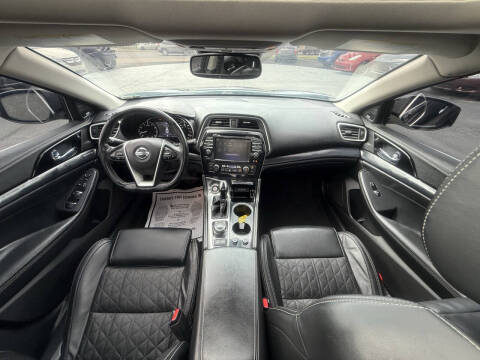 2020 Nissan Maxima Platinum