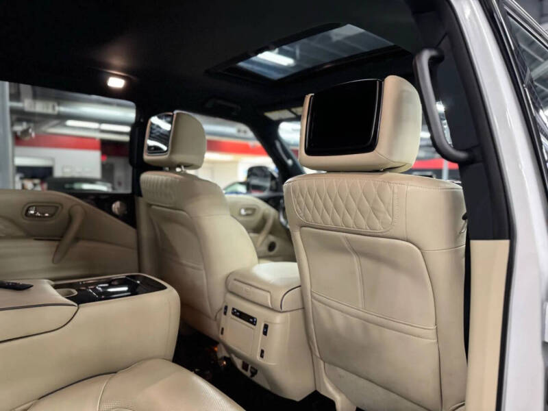 2023 Infiniti QX80 Sensory