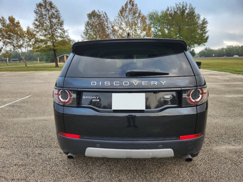 2017 Land Rover Discovery Sport HSE photo 8