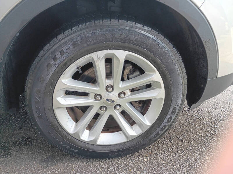 2015 Ford Explorer