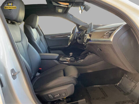 2024 BMW X4 xDrive30i