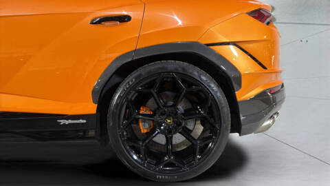 2023 Lamborghini Urus Performante