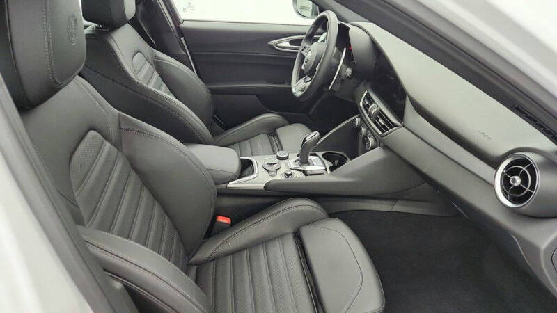 2025 Alfa Romeo Giulia