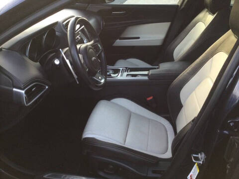 2018 Jaguar XE 35t R-Sport