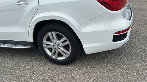 2015 Mercedes-Benz GL-Class GL 550 4MATIC