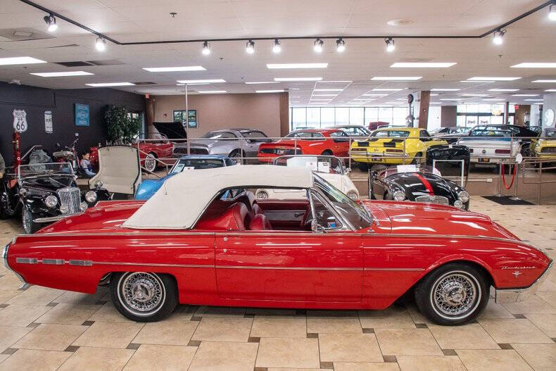 1962 Ford Thunderbird