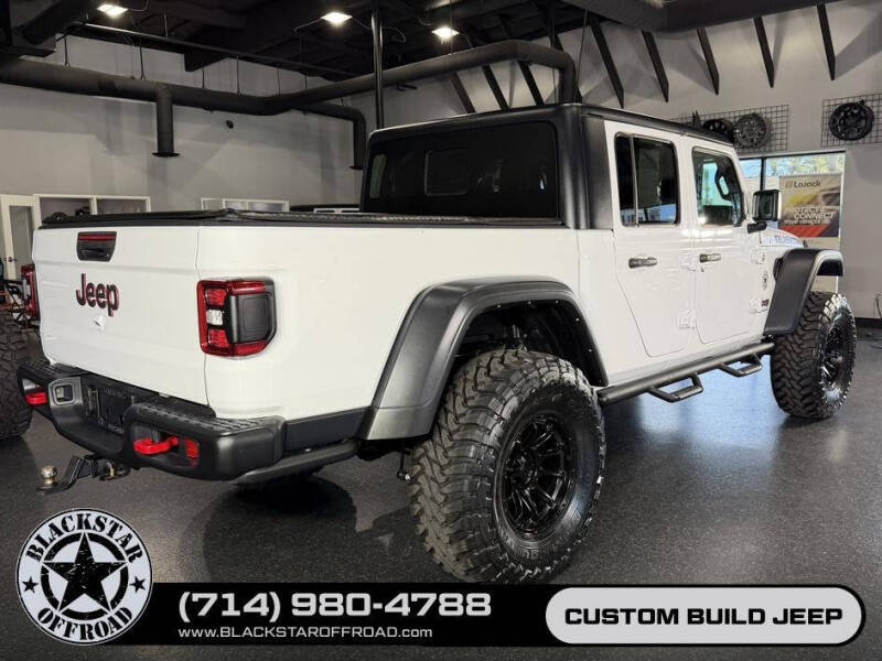 2024 Jeep Gladiator