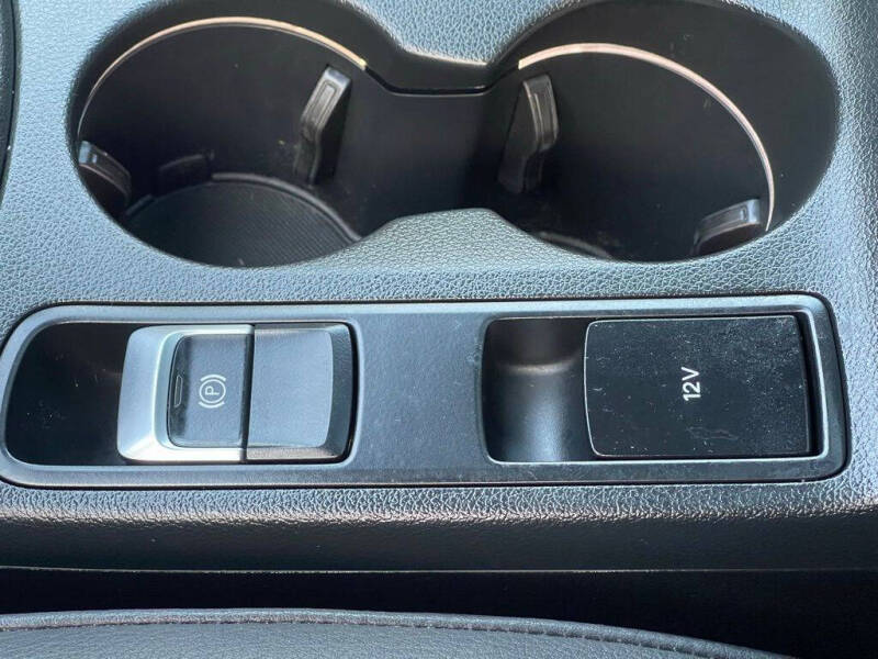 2015 Audi Q3 2.0T quattro Prestige