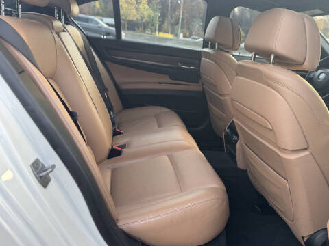 2015 BMW 7 Series 740i