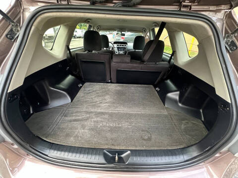 2015 Toyota Prius v Three