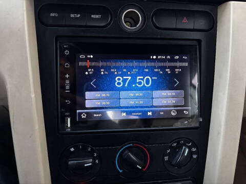 2007 Ford Mustang V6 Deluxe