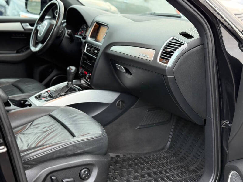 2011 Audi Q5 3.2 quattro Premium Plus