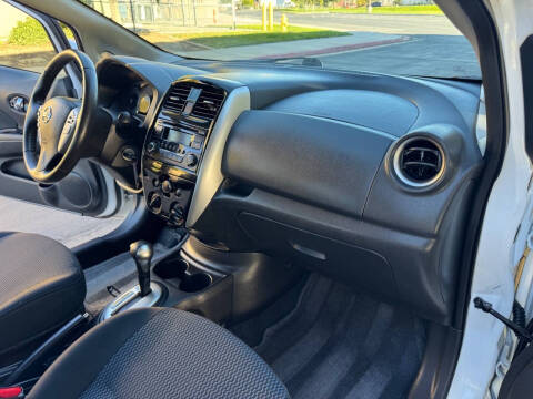 2015 Nissan Versa Note SV
