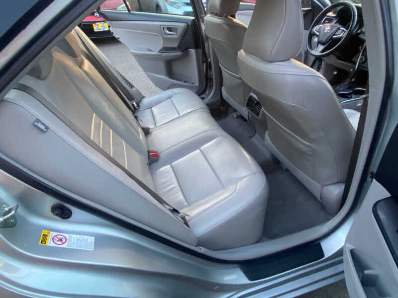 2017 Toyota Camry Hybrid