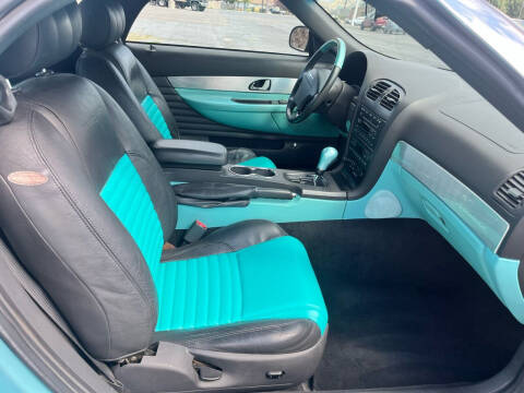 2002 Ford Thunderbird Deluxe