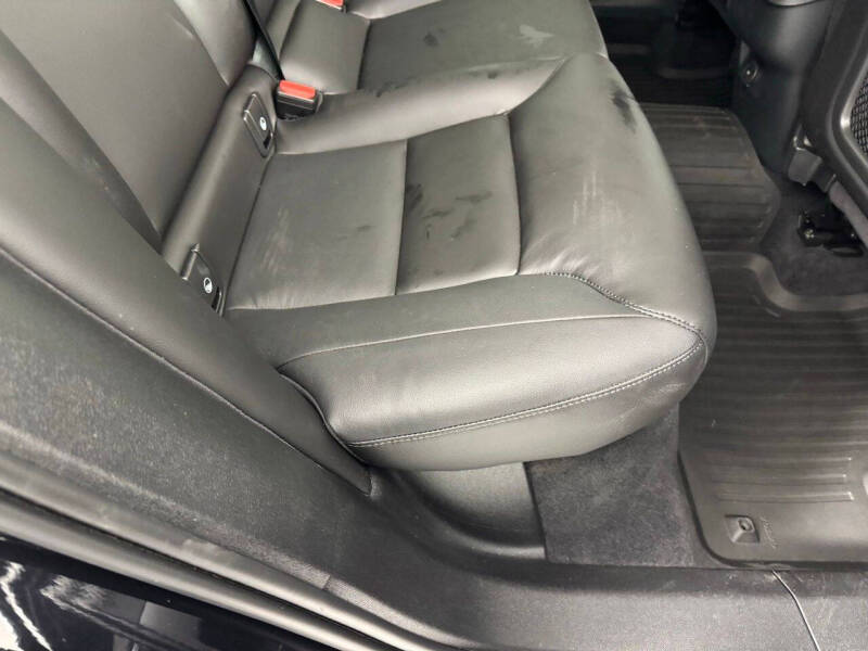 2024 Volvo XC60 B5 Core Dark Theme