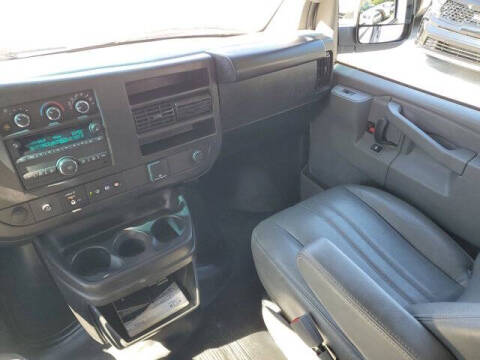 2023 Chevrolet Express 2500