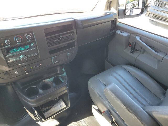 2023 Chevrolet Express 2500