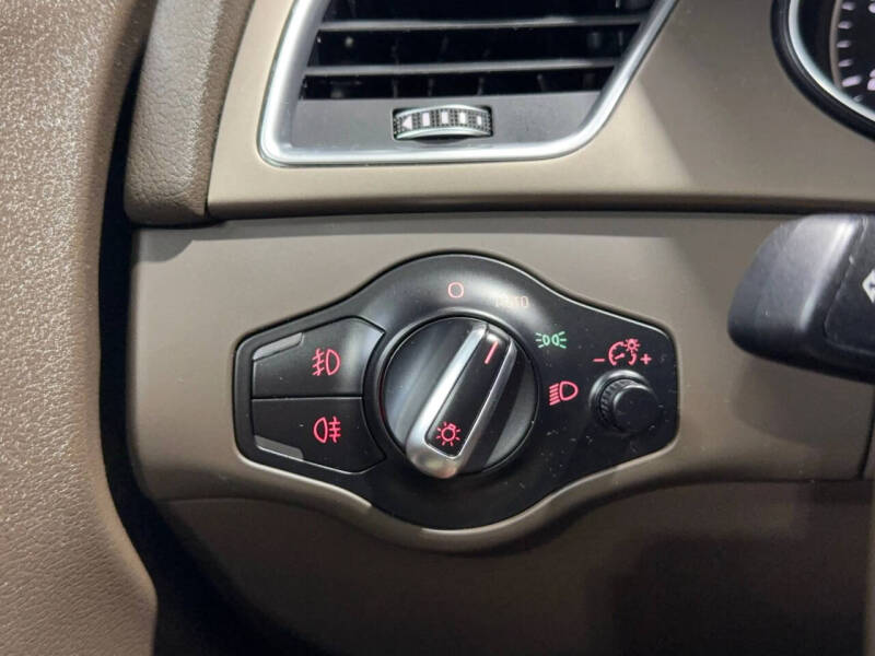 2014 Audi A4 2.0T quattro Premium Plus