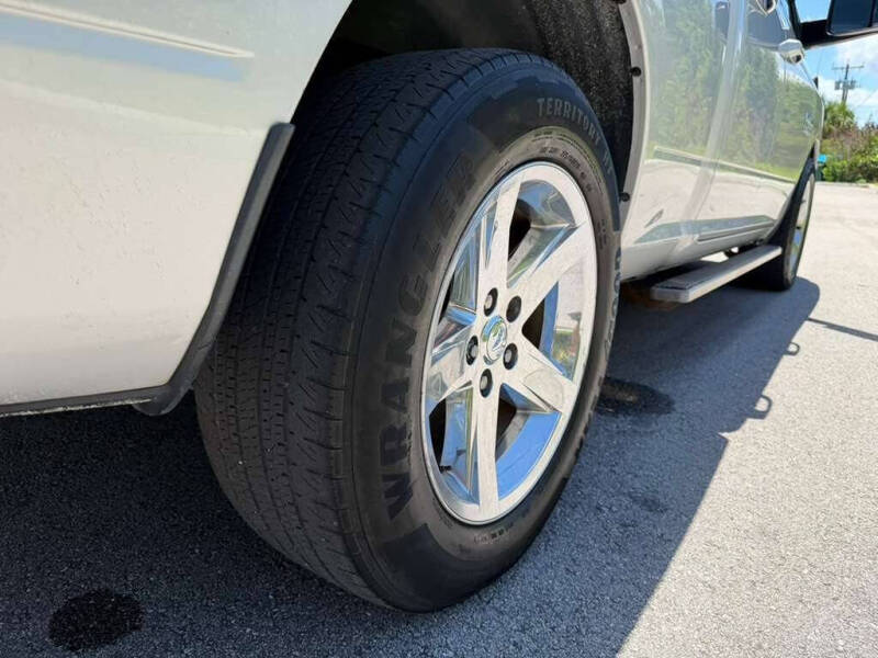 2015 RAM 1500 SLT