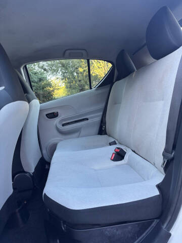 2013 Toyota Prius c One