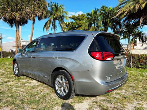 2017 Chrysler Pacifica Limited