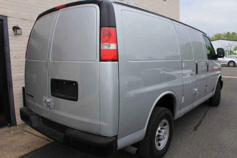 2017 Chevrolet Express 2500