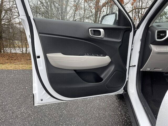 2022 Hyundai Venue SEL