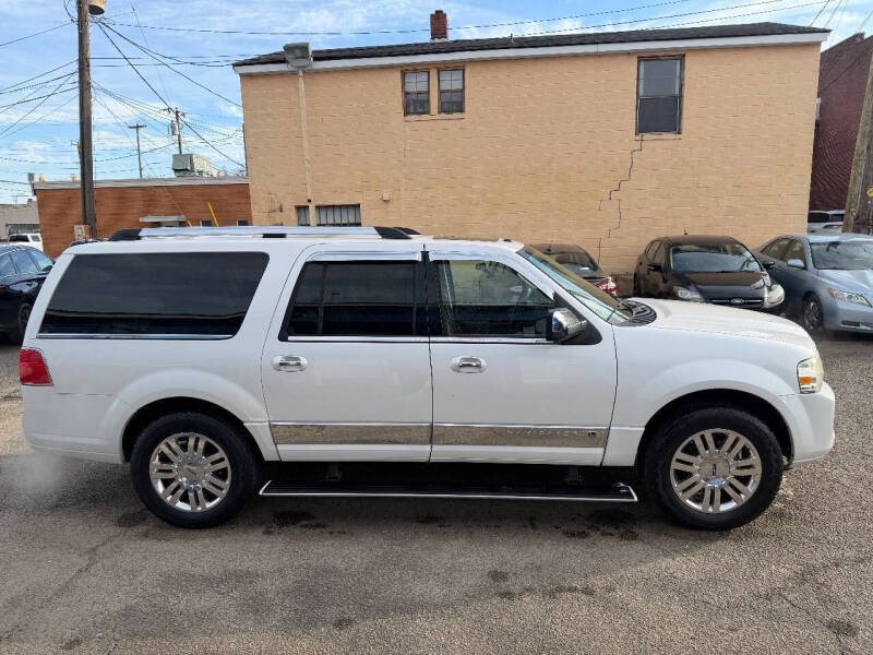 2011 Lincoln Navigator L