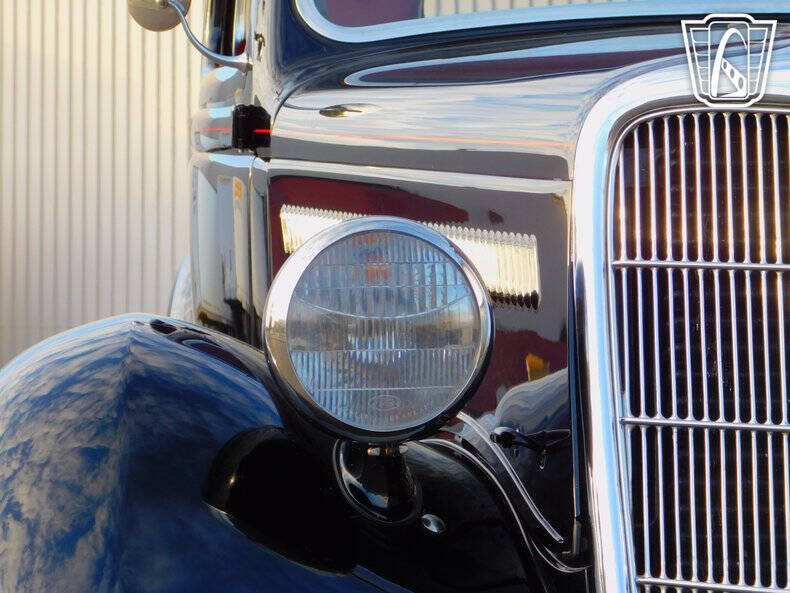 1935 Ford Tudor