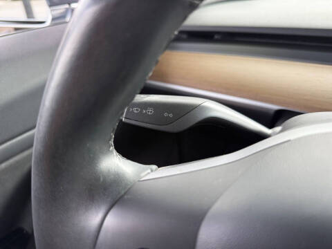 2019 Tesla Model 3 Mid Range