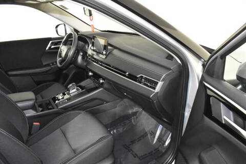 2024 Mitsubishi Outlander ES