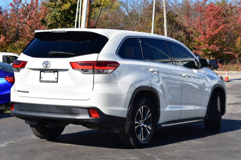 2017 Toyota Highlander LE