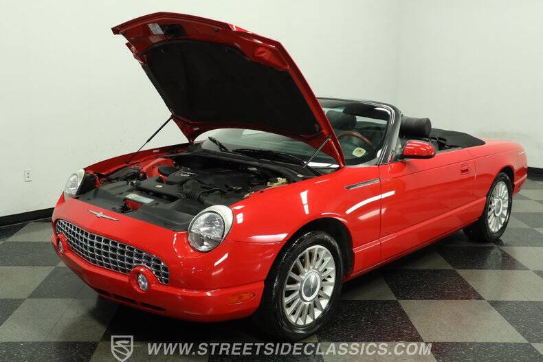 2005 Ford Thunderbird Deluxe