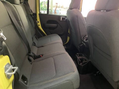 2024 Jeep Gladiator NightHawk