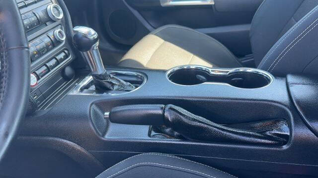 2015 Ford Mustang V6