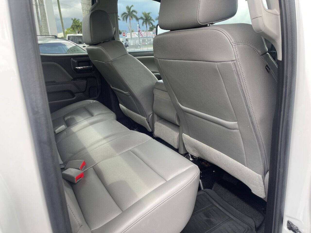 2019 Chevrolet Silverado HD Pickup - $37,900