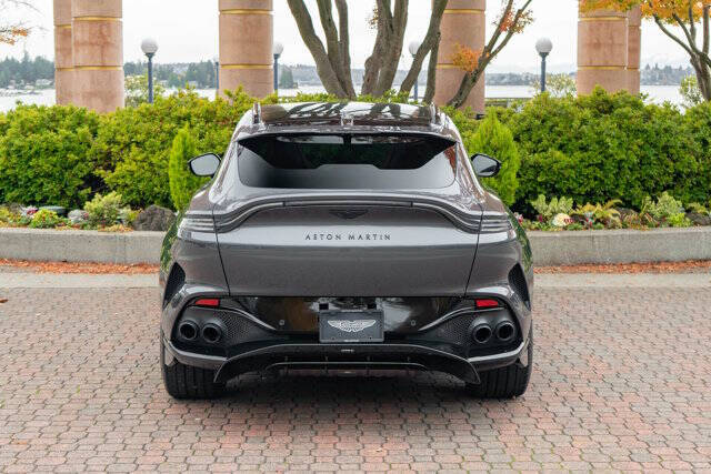 2024 Aston Martin DBX 707