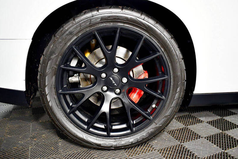 2015 Dodge Challenger SRT Hellcat