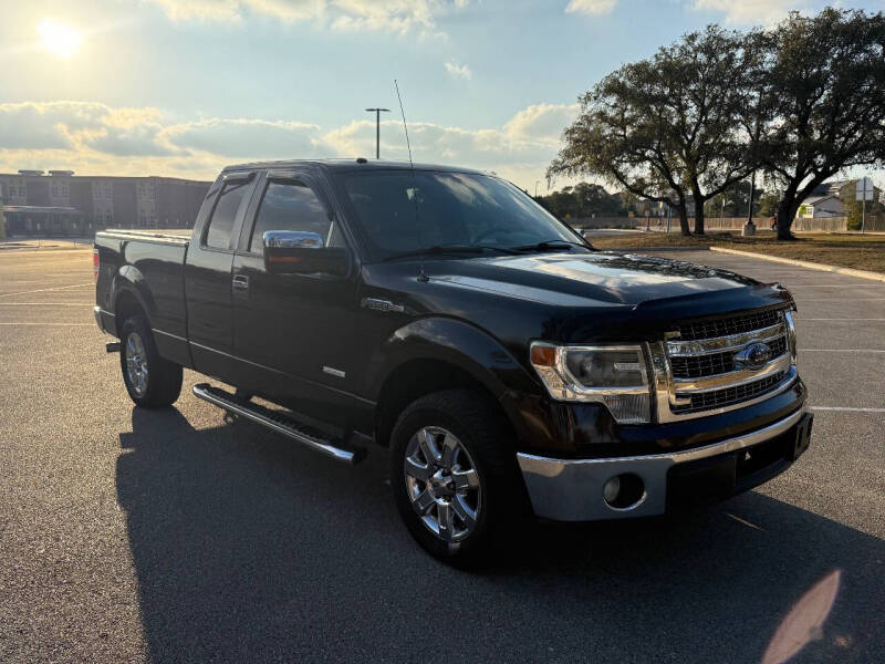 2014 Ford F-150 XLT's photo
