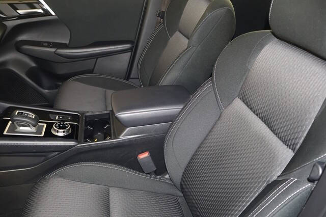 2024 Mitsubishi Outlander ES