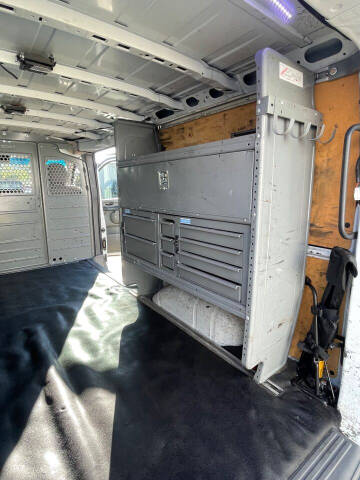 2016 Nissan NV 2500 HD SV