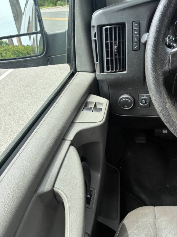 2012 Chevrolet Express 2500